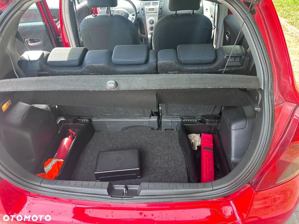 Toyota Yaris - 14