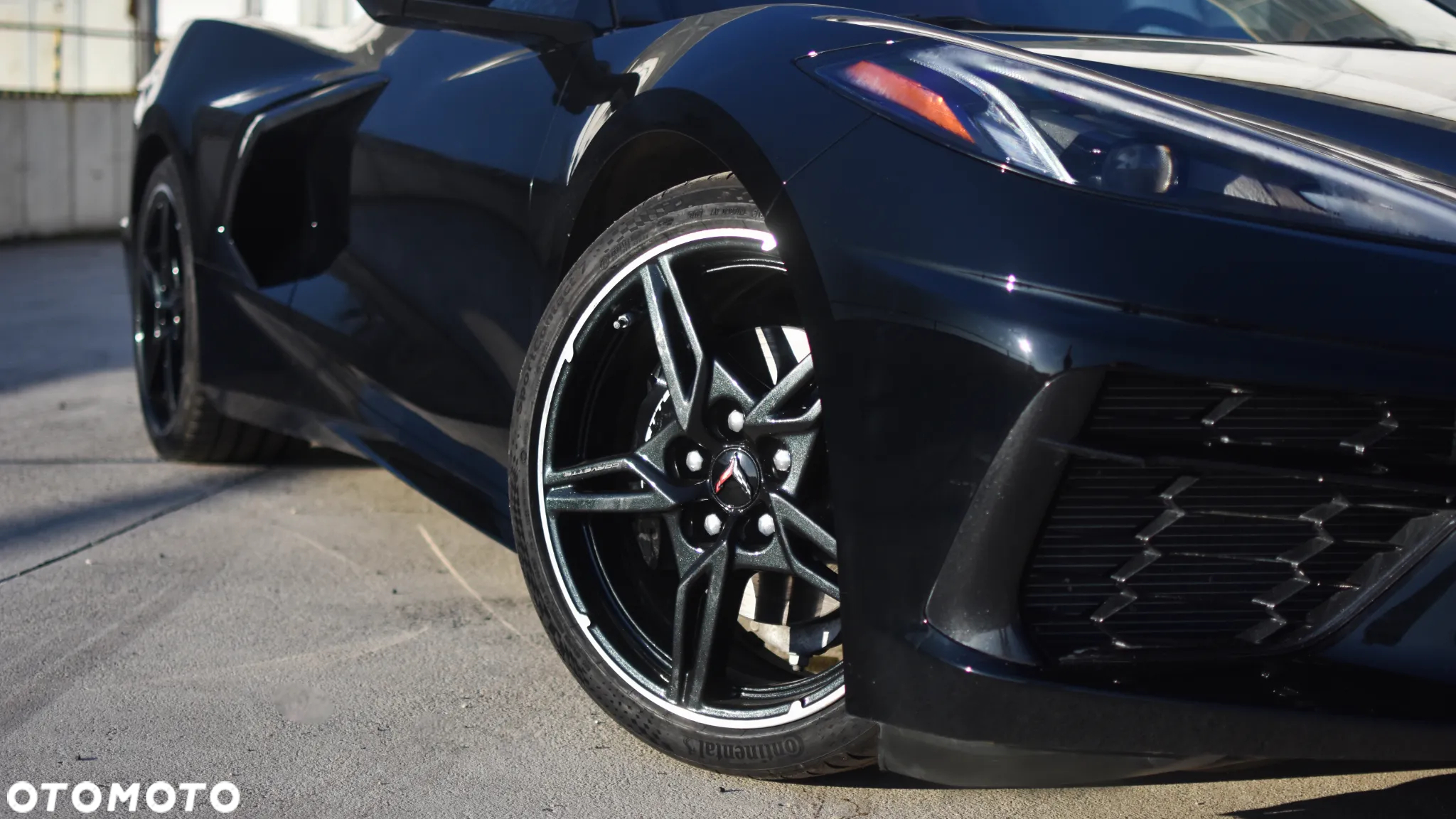 Chevrolet Corvette - 9