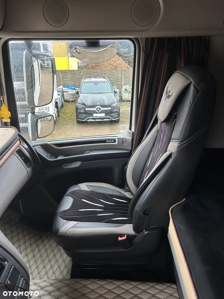 DAF XF 106 530 KM RETARDER 6x2 / 3 OSIOWY / NOWY TACHOGRAF / ORYGINALNY PRZEBIEG 525 TYS. KM / POLSKI SALON / 3 OŚKA / LAMPY LED / 2019 ROK !! - 26