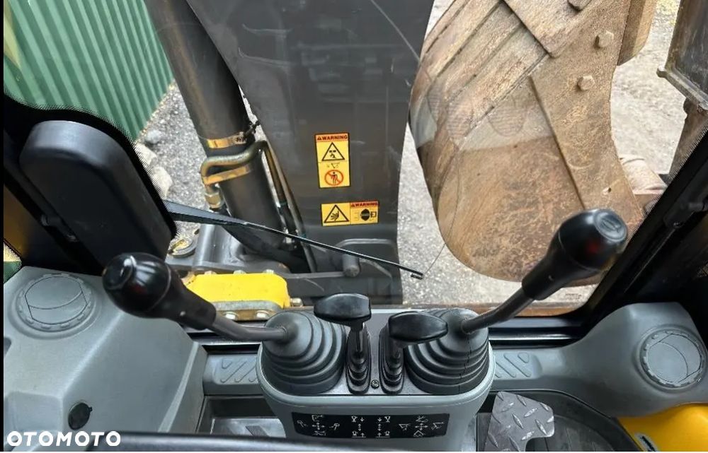 Volvo Volvo BL 71 , rok 2006 - 16