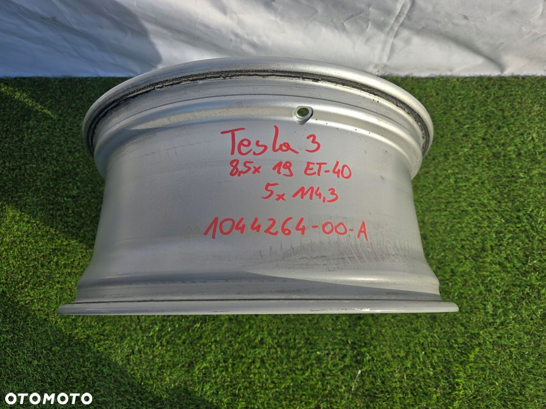 FELGA TESLA MODEL 3 8,5x19 ET40 5x114,3 1044264-00-A - 7