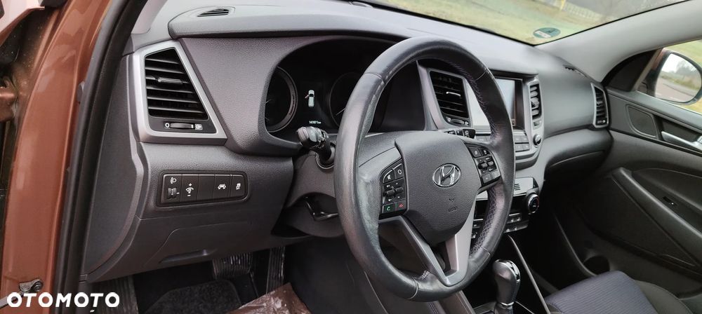 Hyundai Tucson 1.7 CRDI BlueDrive Comfort 2WD DCT - 11