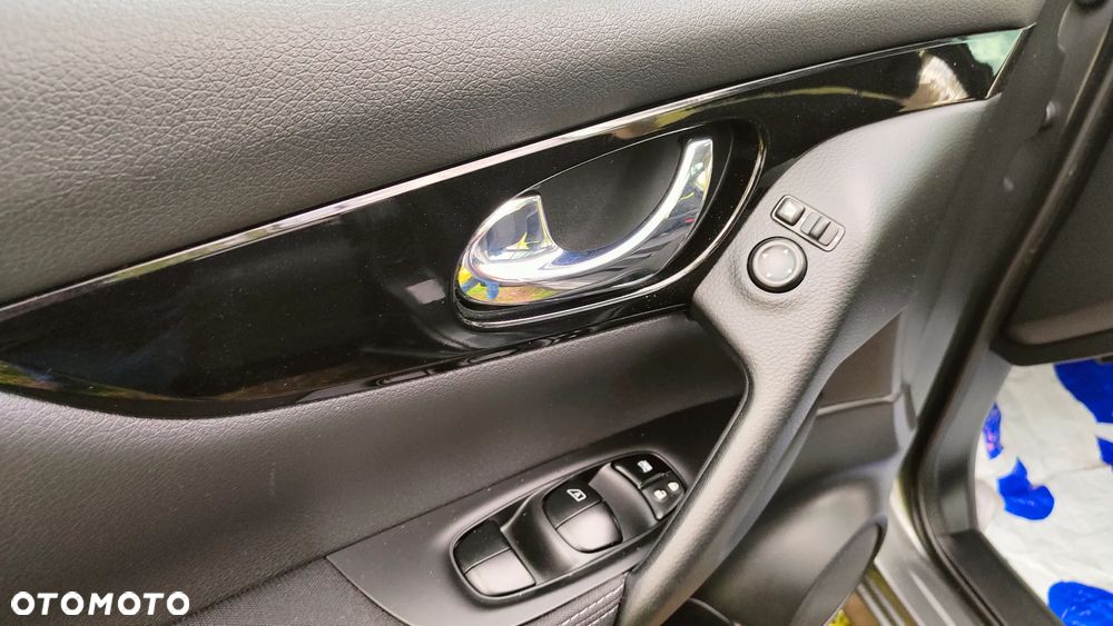 Nissan Qashqai 1.6 DCi Xtronic N-Connecta - 34