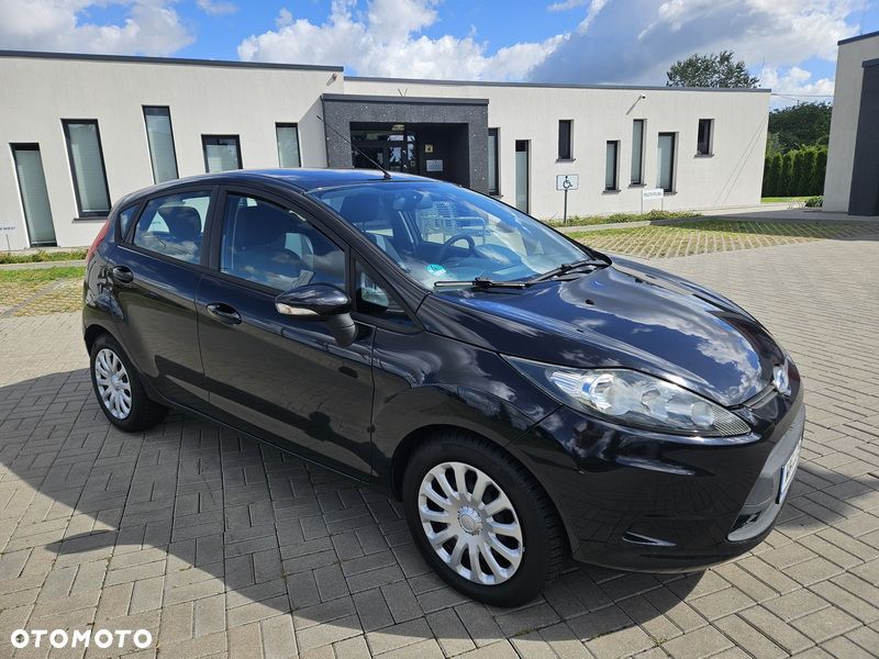 Ford Fiesta 1.25 Ambiente - 11