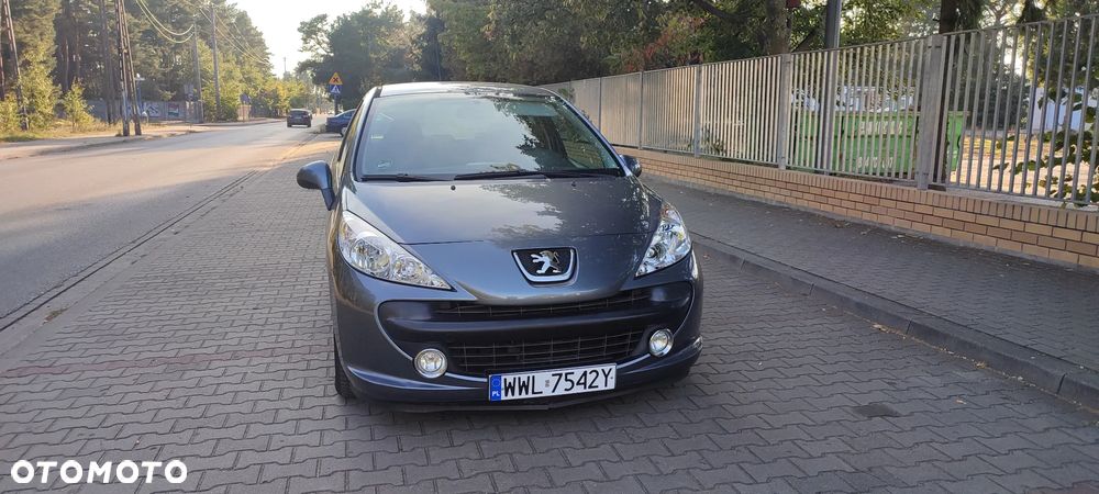 Peugeot 207 1.4 16V Trendy - 9