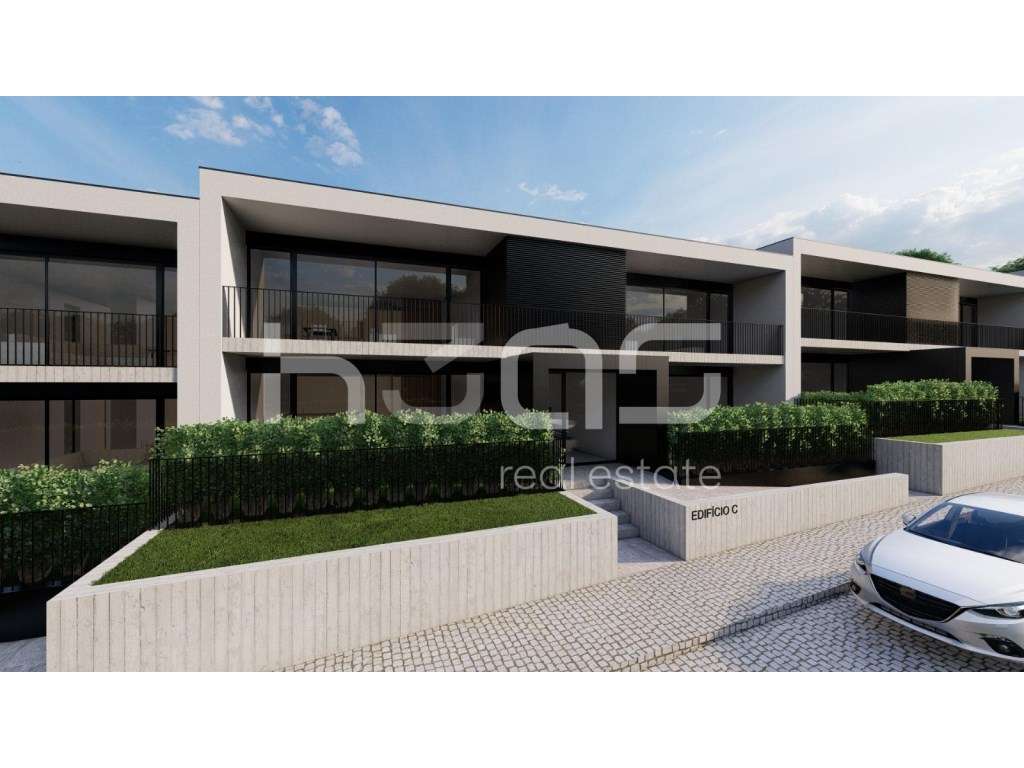 Apartamento T3 de Linhas Minimalistas com Garagem Dupla - A poucos ... - Grande imagem: 3/31