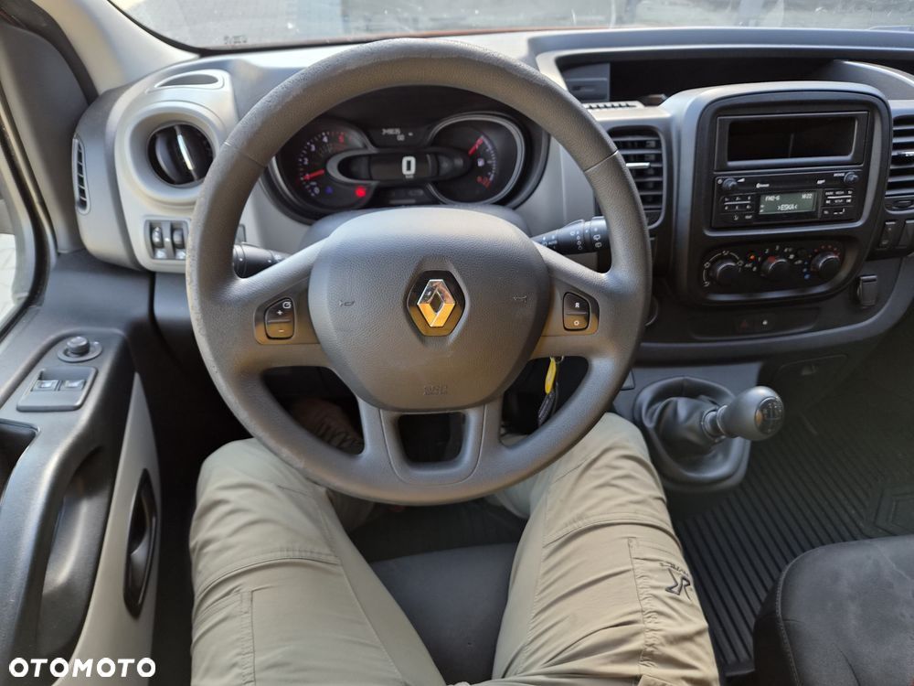 Renault Trafic - 13
