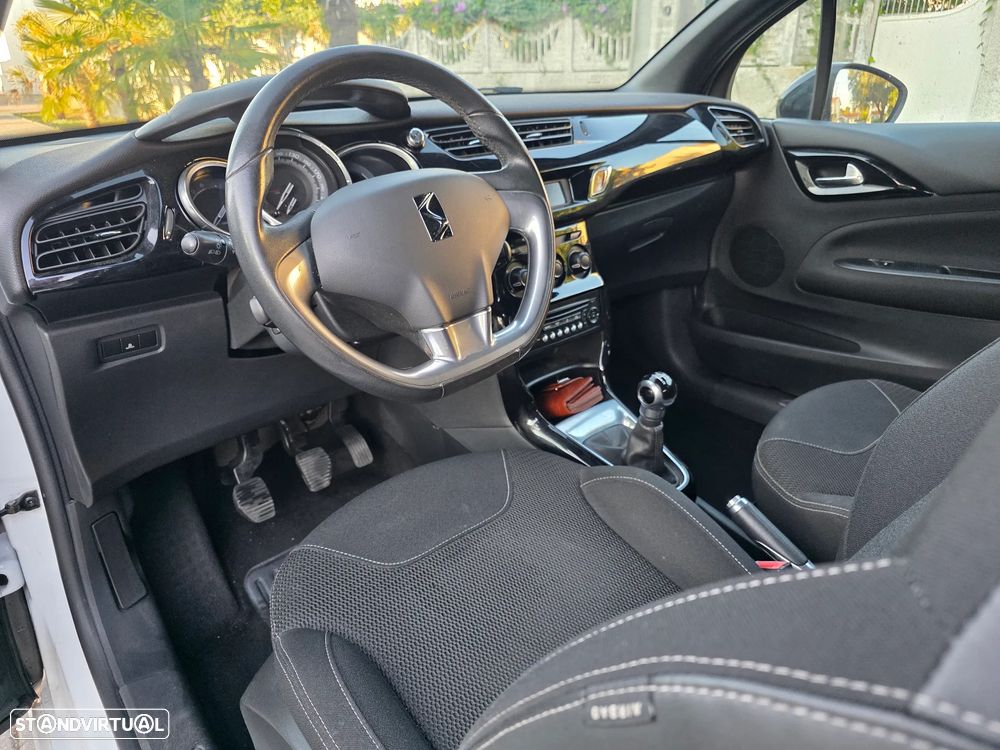 Citroën DS3 1.2 VTi So Chic - 12