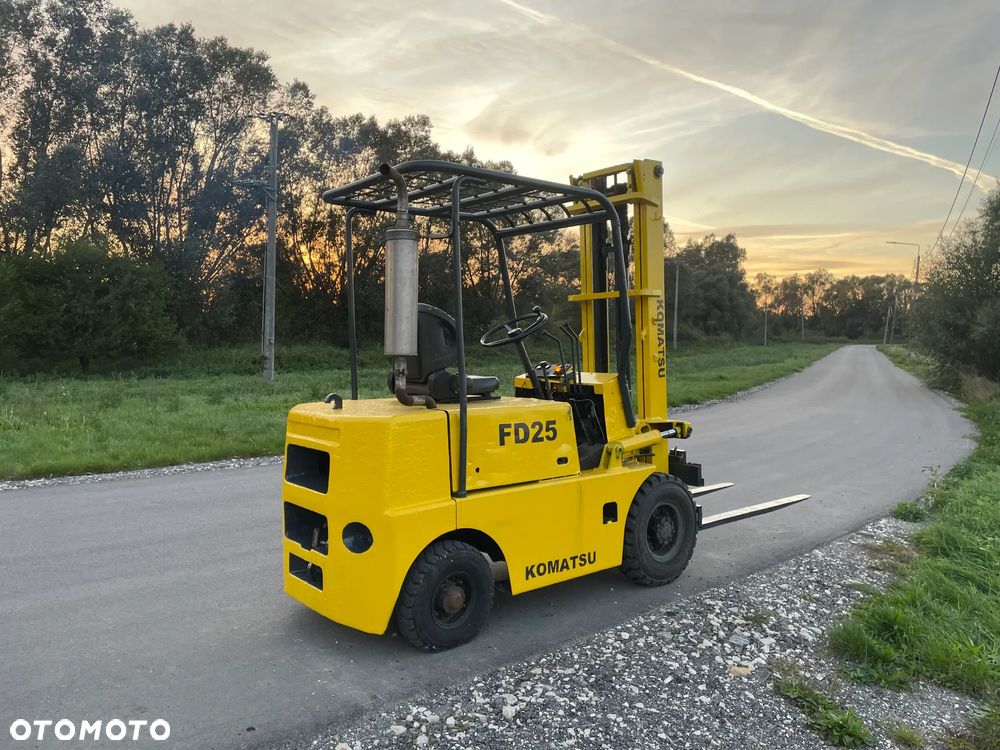 Komatsu FD25-6 - 3