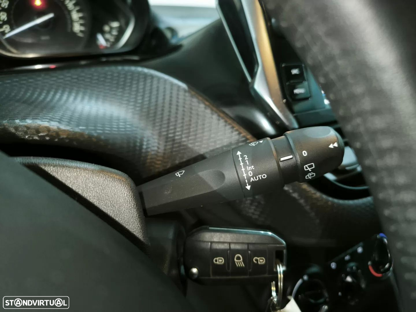 Peugeot 208 PureTech 82 Start & Stop Style - 17