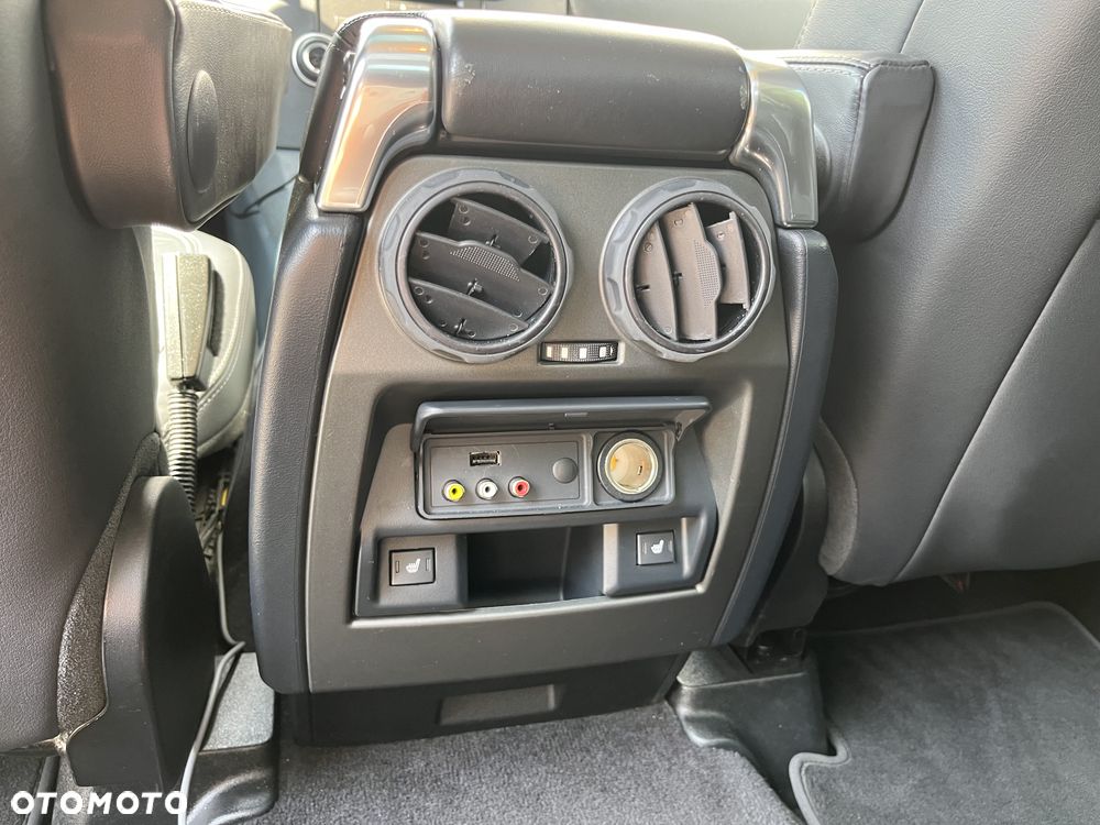 Land Rover Discovery 3.0 SD V6 HSE - 19
