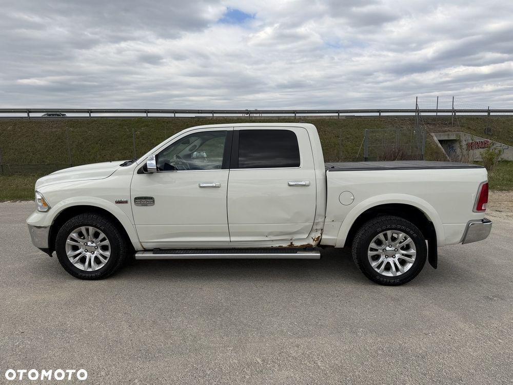 RAM 1500 5.7 Crew Cab Shortbed Limited Black - 17