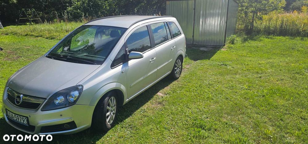 Opel Zafira - 2