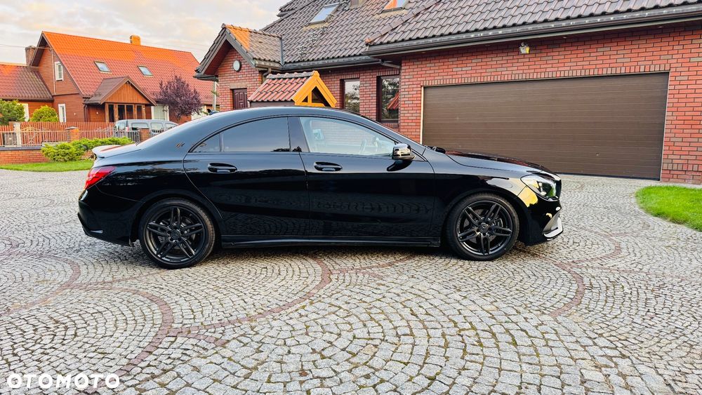 Mercedes-Benz CLA 250 7G-DCT Sport - 8