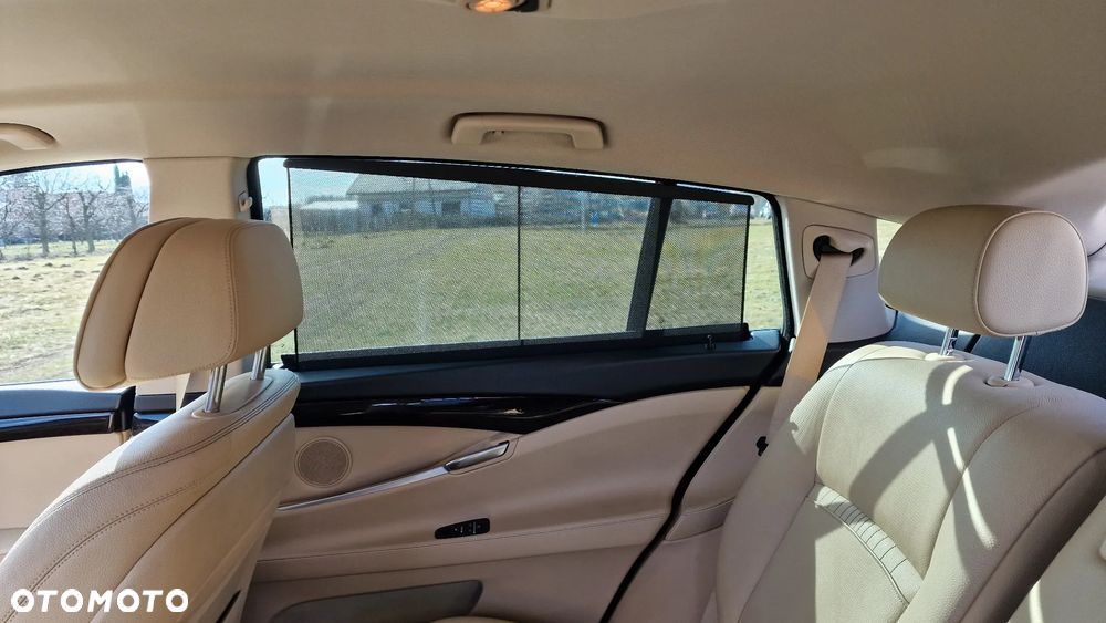 BMW 5GT 535i xDrive - 20