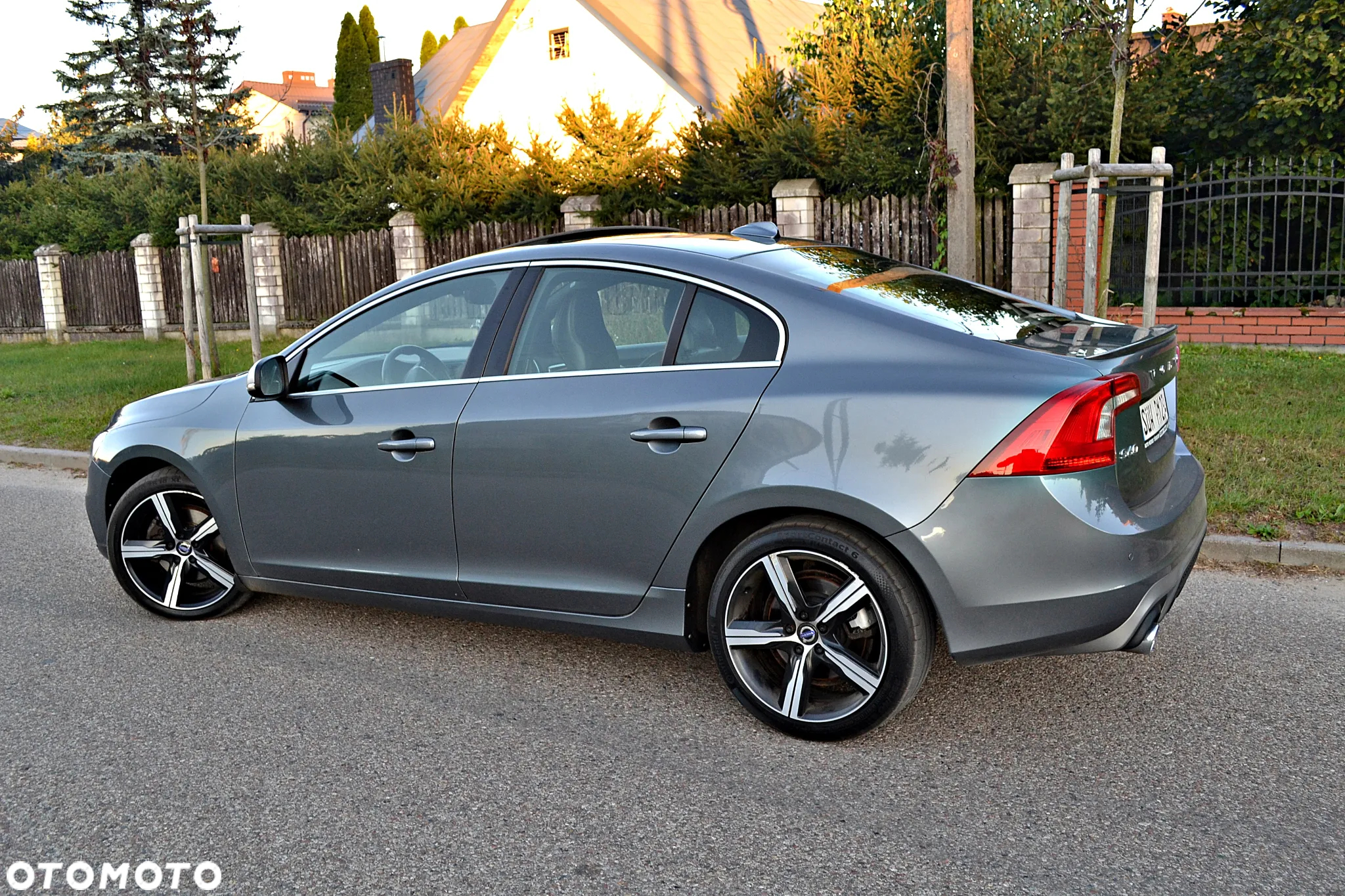 Volvo S60 D4 Geartronic RDesign - 12