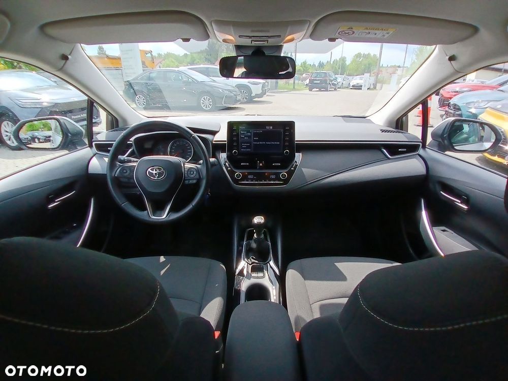 Toyota Corolla - 13