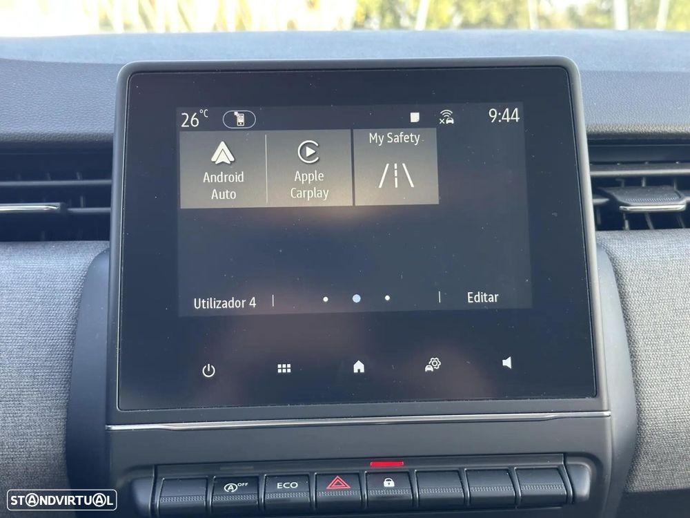 Renault Clio 1.0 TCe Techno Bi-Fuel - 23