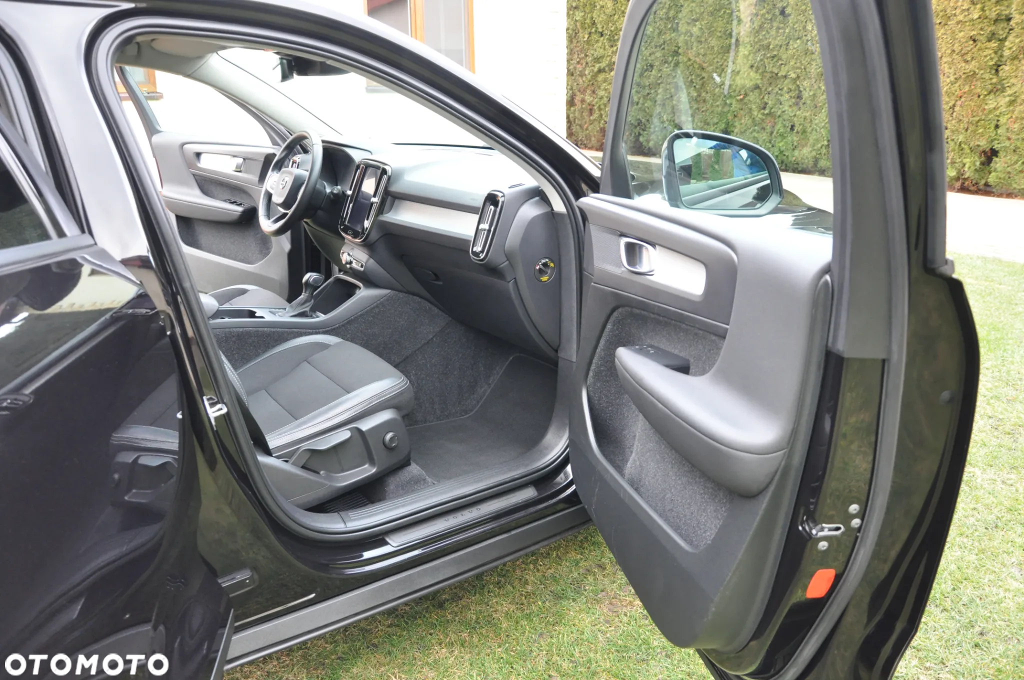 Volvo XC 40 T3 Momentum - 6