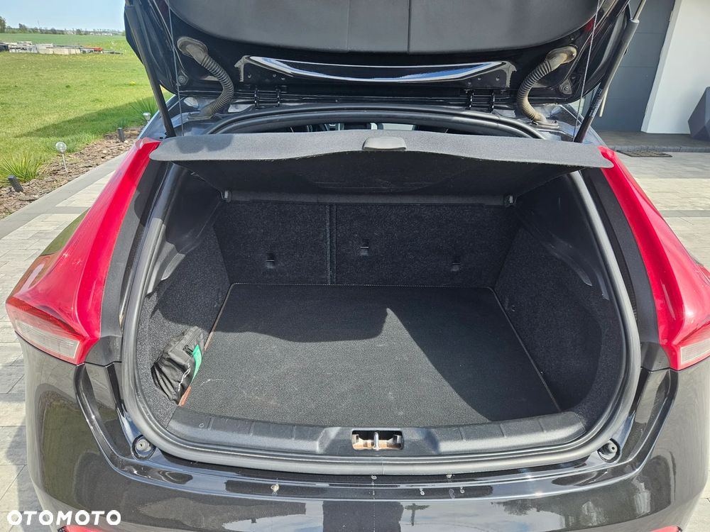 Volvo V40 - 9