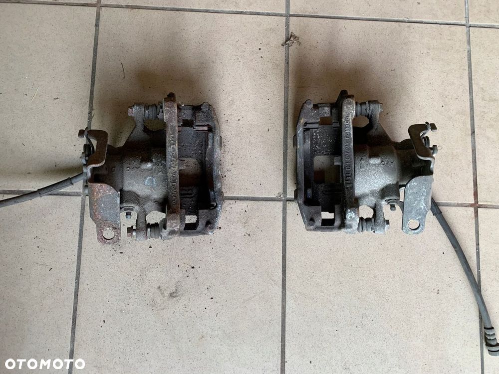 TRANSIT MK8 CUSTOM zacisk hamulcowy L/P tył - 2