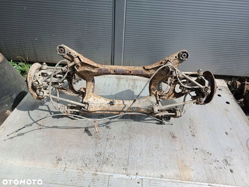 BELKA OŚ ZAWIESZENIA TYŁ HONDA ACCORD VIII KOMBI 08-11r - 2