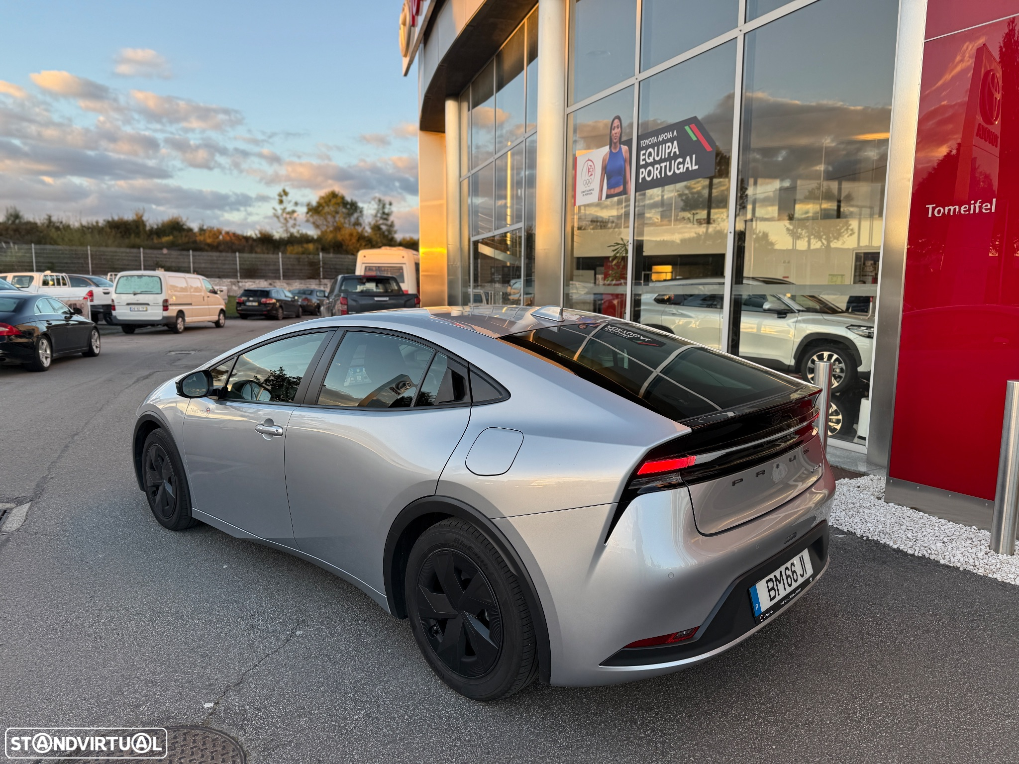 Toyota Prius 2.0 Plug-in Exclusive - 2