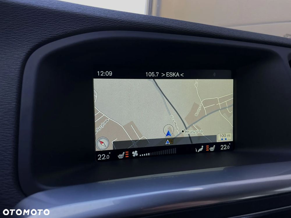 Volvo V60 T3 Summum - 28