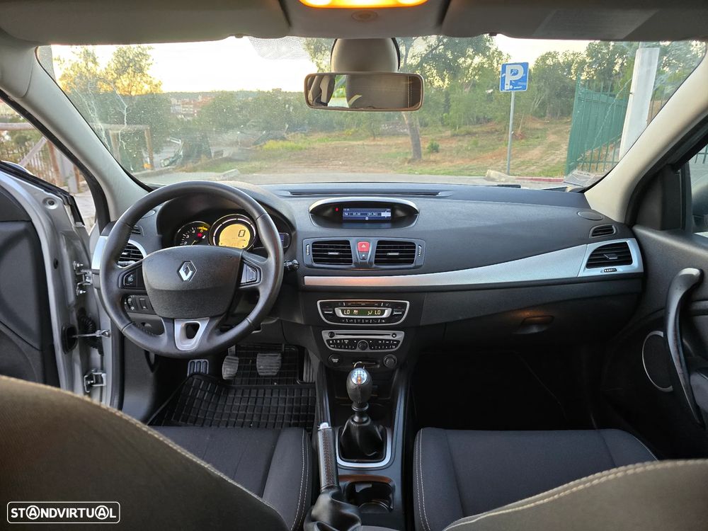 Renault Mégane Sport Tourer 1.5 dCi Dynamique - 8