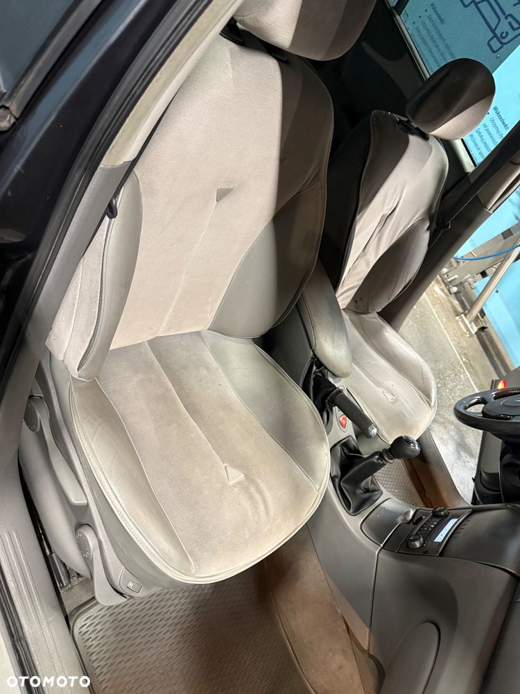 Renault Laguna - 24