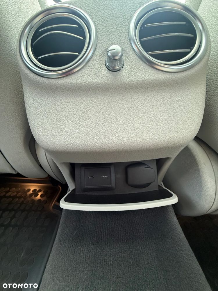 Mercedes-Benz Klasa E - 4