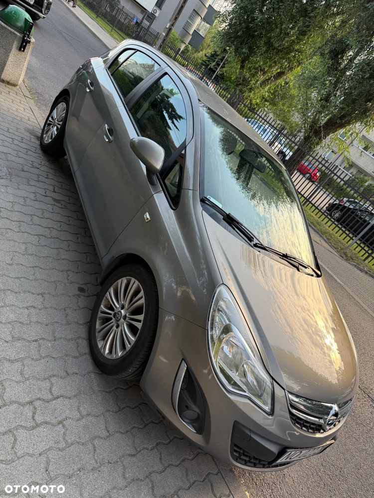 Opel Corsa 1.4 16V Cosmo - 6
