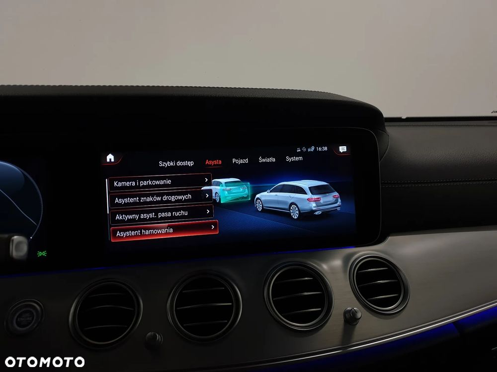 Mercedes-Benz Klasa E 300 de 4Matic 9G-TRONIC AMG Line - 23