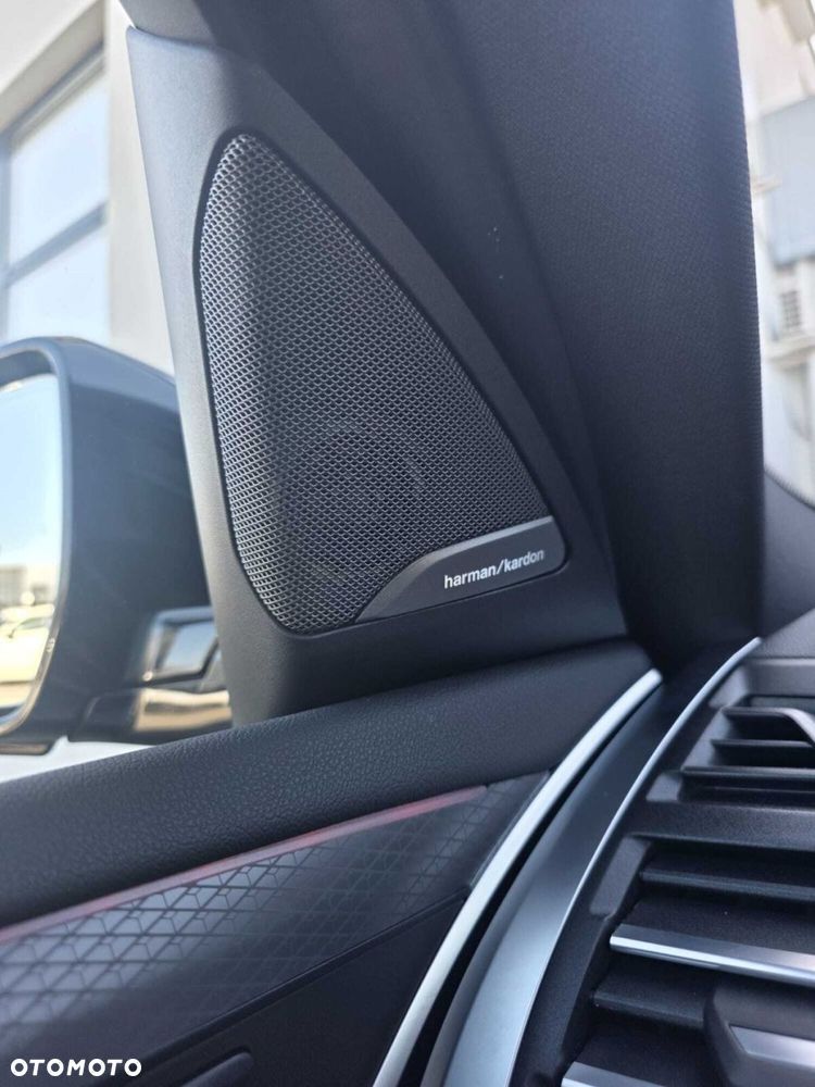 BMW X4 - 26