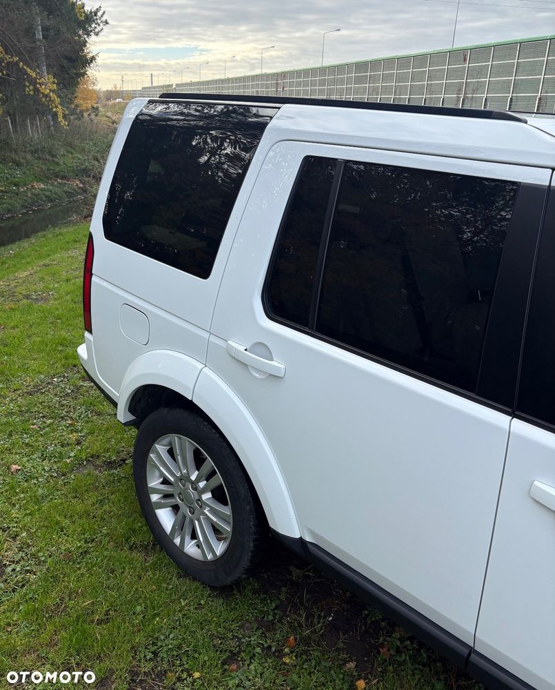 Land Rover Discovery IV 3.0 SD V6 HSE - 9