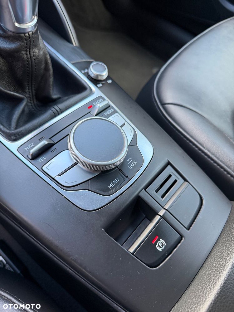 Audi A3 Sportback 2.0 TDI (clean diesel) quattro Ambition - 19