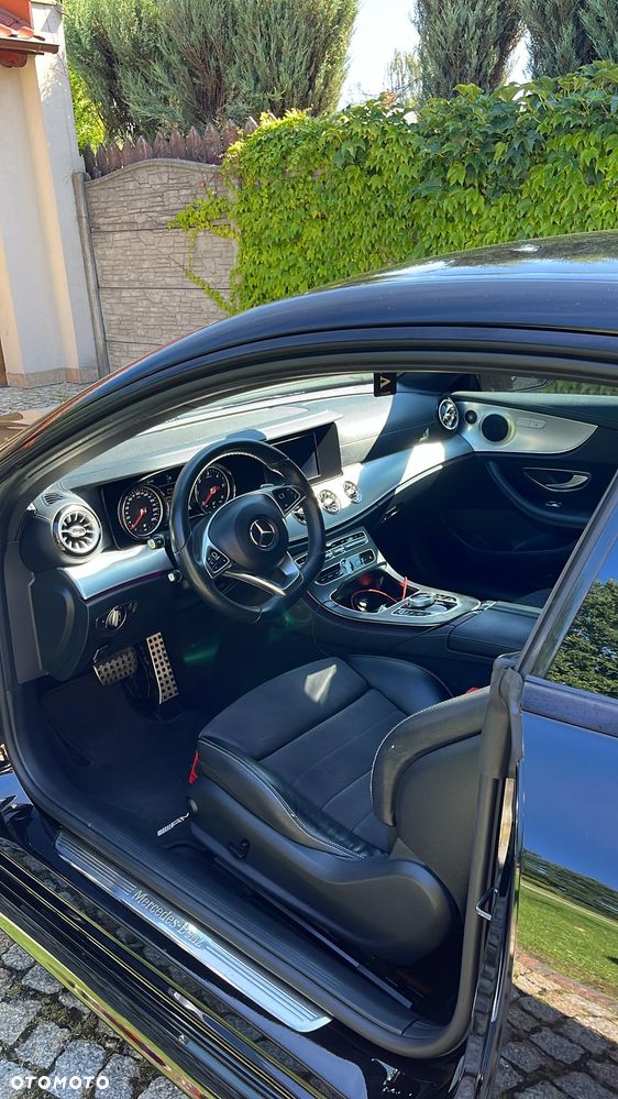Mercedes-Benz Klasa E 220 d 9G-TRONIC - 11