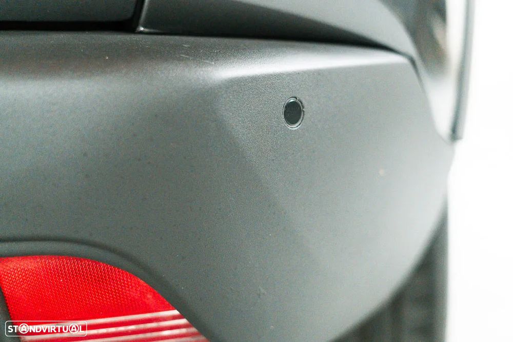 Peugeot 2008 1.2 PureTech Allure - 12