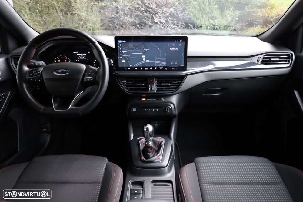 Ford Focus 1.0 EcoBoost MHEV ST-Line - 16