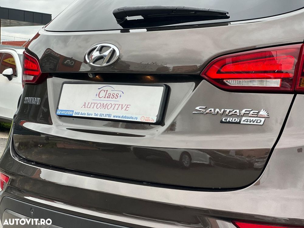 Hyundai Santa Fe 2.2 CRDi 4WD 8AT Luxury - 9