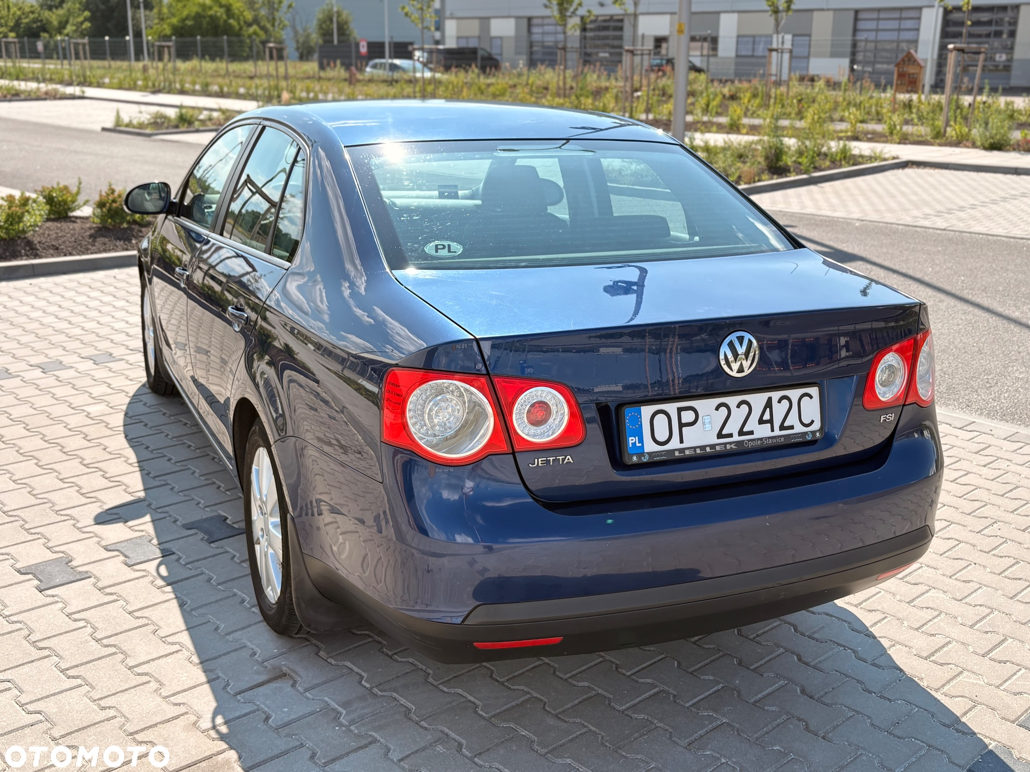 Volkswagen Jetta 1.6 FSI Comfortline - 5
