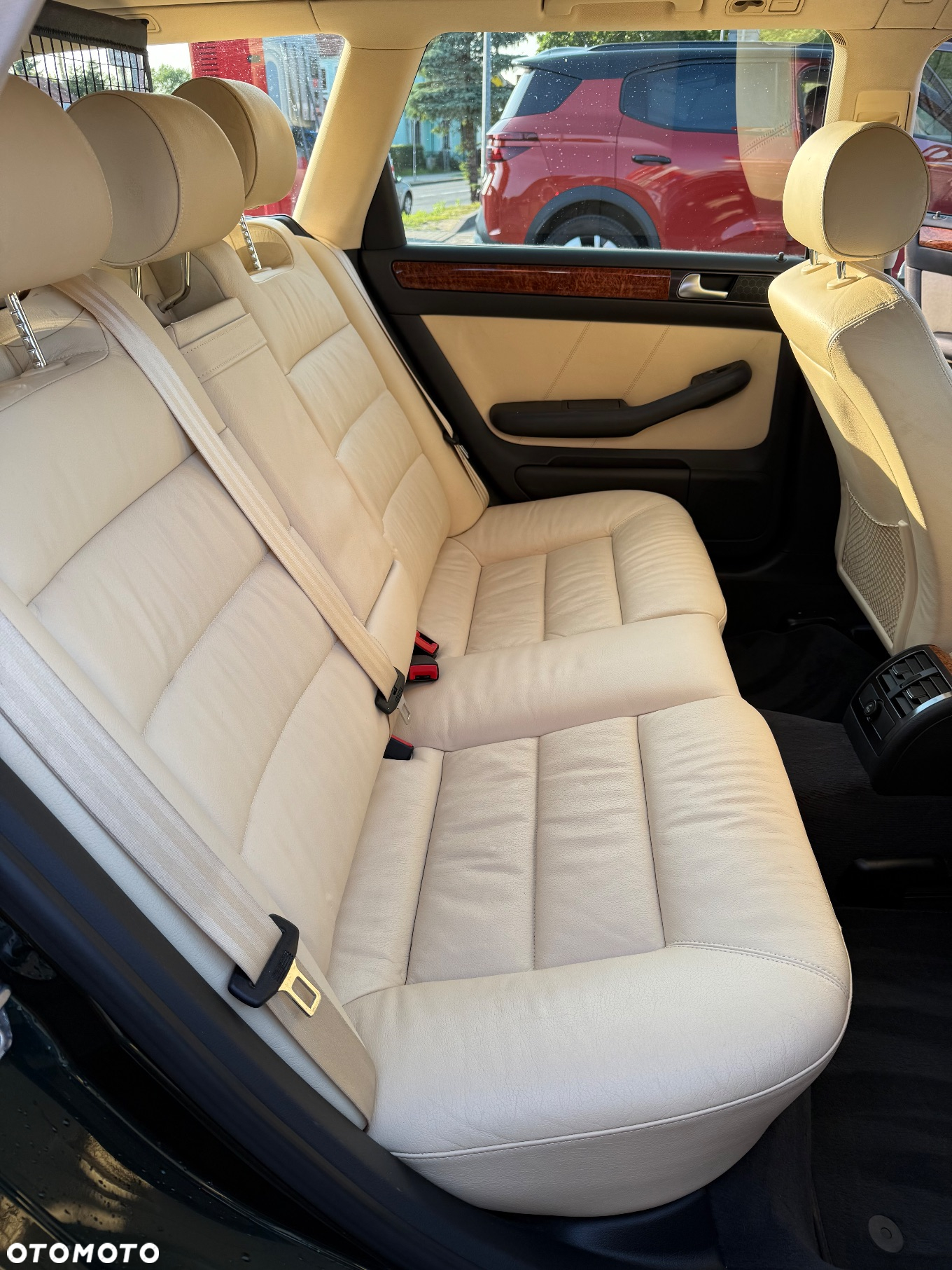 Audi A6 Avant 2.4 - 19
