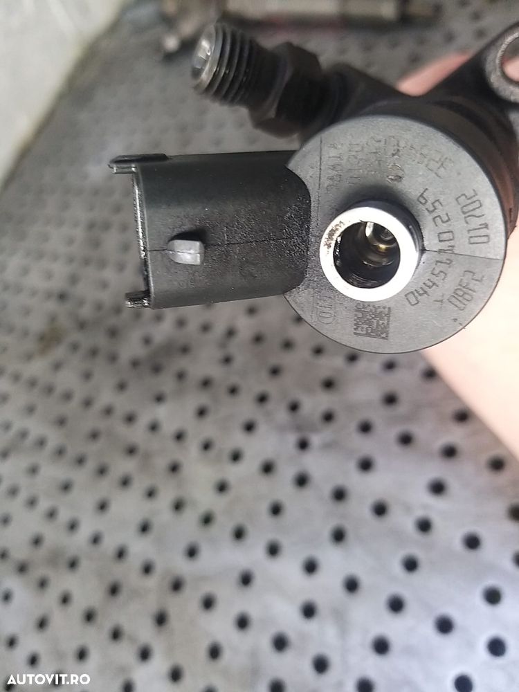 Injector 1.6 tdci ford c max dm2 0445110259 - 3