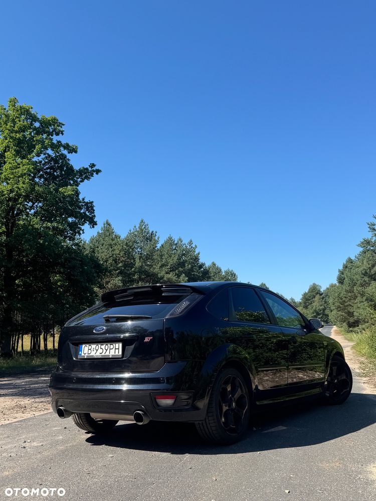 Ford Focus ST - 9
