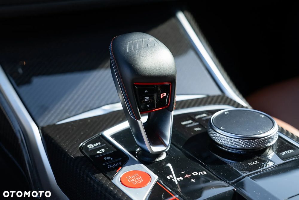 BMW M3 Competition M xDrive - 24