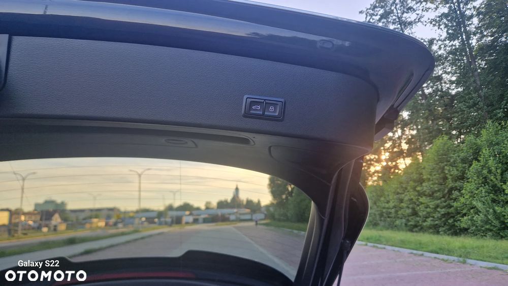 Audi A6 Avant 2.0 TDI Ultra S tronic - 34