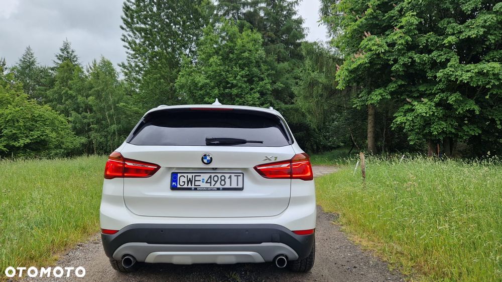 BMW X1 xDrive20i - 5
