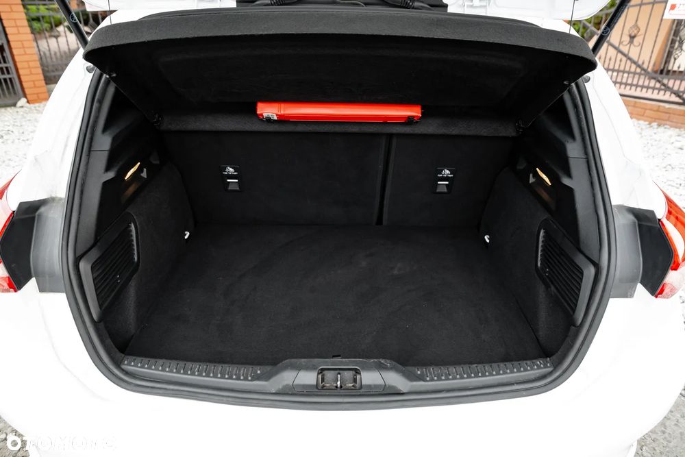 Ford Focus 1.0 EcoBoost Start-Stopp-System ST-LINE STYLE - 21