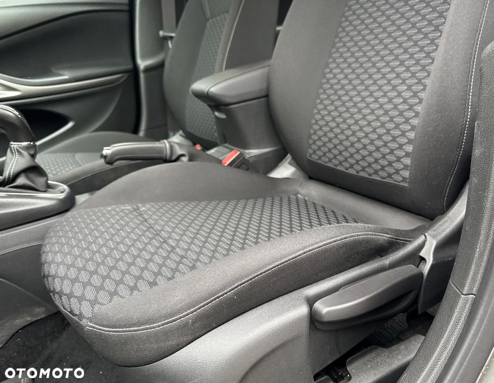 Opel Astra 1.2 T Edition S&S - 10