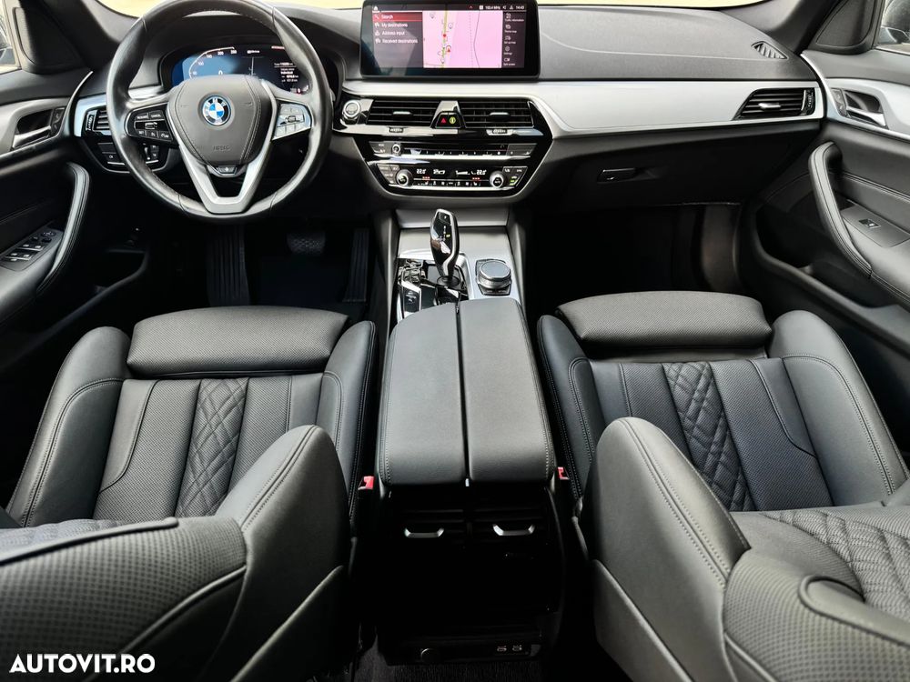 BMW Seria 5 530e xDrive Touring Aut. - 17